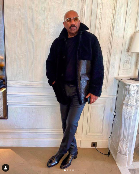 Steve Harvey Gives This New Gold Sole Shoe Brand a Boost of Star Power –  Footwear News