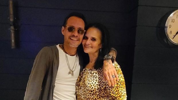 Evelyn Lozada Hugs Marc Anthony Backstage, As She Attends Concert With Mother [Photos]