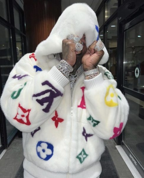 Moneybagg Yo Flaunts $26k Louis Vuitton Coat! [Photo] - theJasmineBRAND