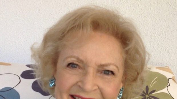 Betty White “Died Of Natural Causes”, Agent Denies Covid Related Rumors