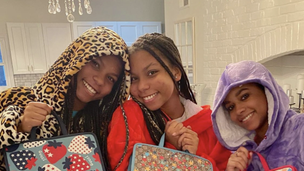 Nicki Minaj Bought Reality Star Gizelle Bryant’s Three Daughters Gucci Handbags For Christmas! [VIDEO]