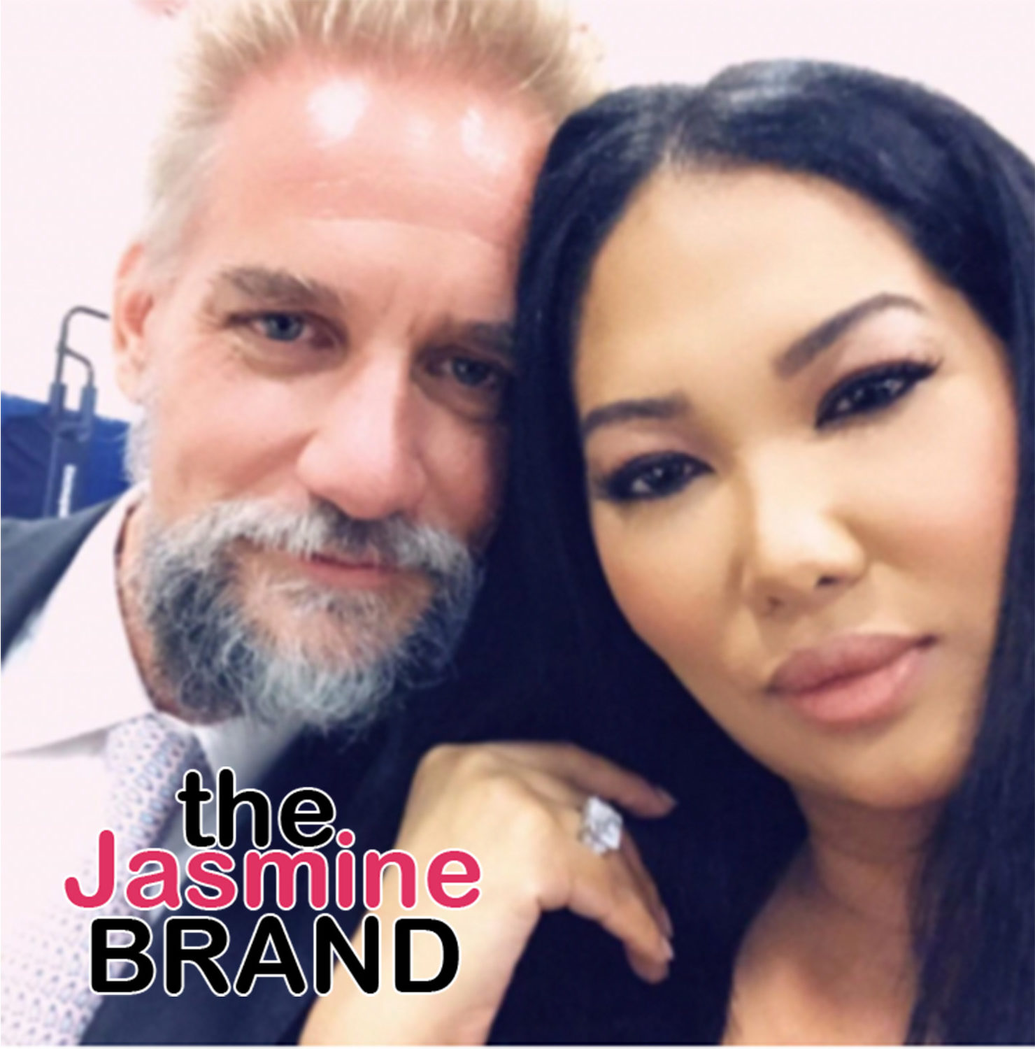 Kimora Lee Simmons Denies Accusations That She Helped Husband Tim