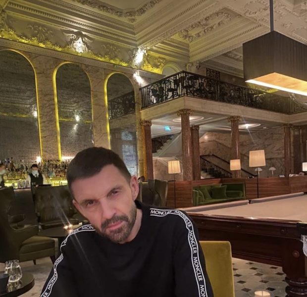 DJ Tim Westwood Accused Of Having Sex W/ A 14-Year-Old Girl In His 30s 