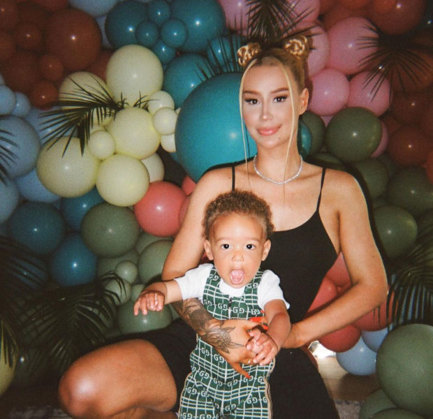 Iggy Azalea Warns Other Families About American Airlines After Carrier Allegedly Sells Her & Her Son’s Seats, Refuses To Release Luggage