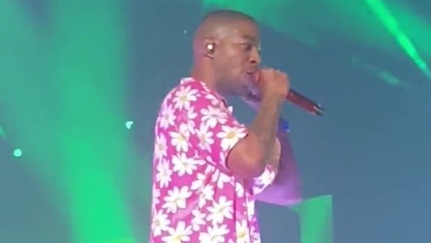 Kid Cudi STORMS off Stage After Objects Thrown At Him By Crowd [VIDEO]