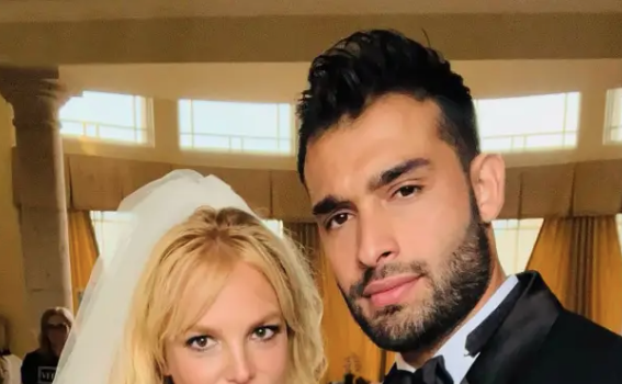 Britney Spears Shopping For Surrogates w/ Husband Sam Asghari After Losing ‘Miracle Baby’