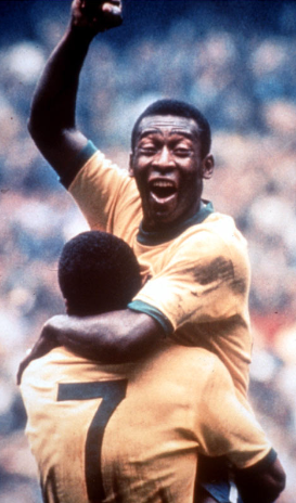 Brezilya Futbol Efsanesi Pelé 82 Yaşında Hayatını Kaybetti [Condolences]