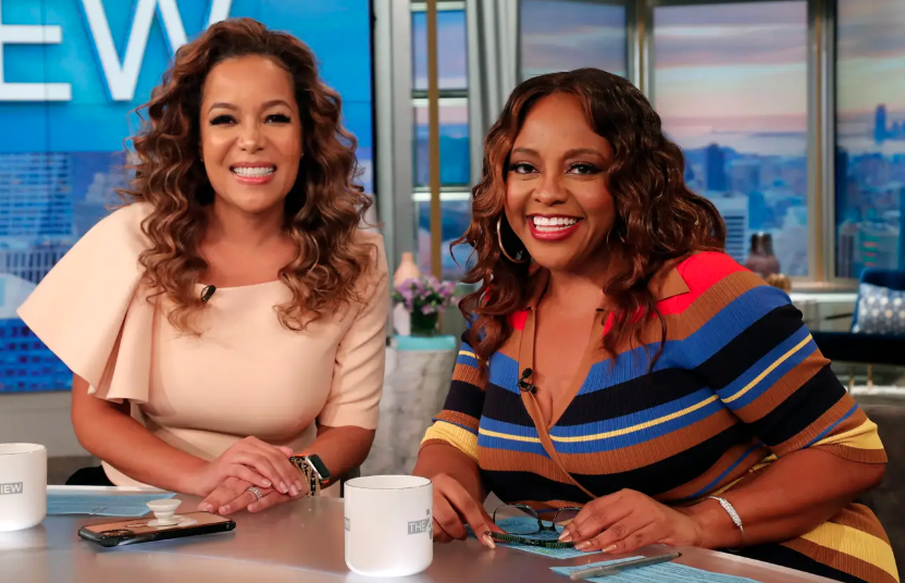 Sunny Hostin Reveals How Sherri Shepherd Helped Her Negotiate Her(02)