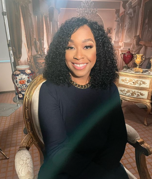 Shonda Rhimes Had To Hire 24-hour Security After Receiving Death Threats From Crazed ‘Grey’s Anatomy’ Fans
