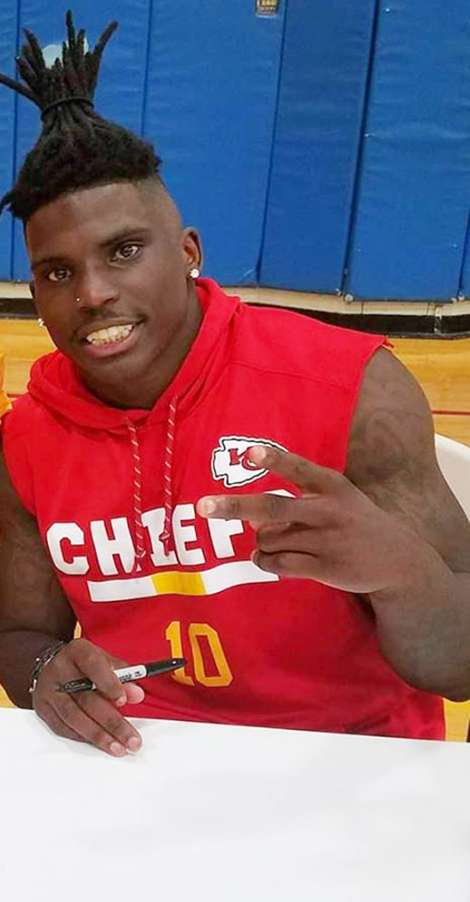 Tyreek Hill Hit With Lawsuit After Social Media Influencer Claims The ...