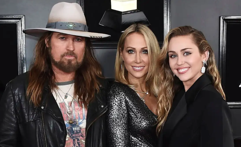 Miley Cyrus' Mom Tish Reportedly In Therapy w/ Husband Dominic Purcell ...