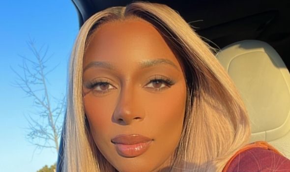 Victoria Monét Leaves Fans Worried About Her Relationship Status w/ Cryptic Tweet: ‘I’m Way Too Sexy To Be Alone’