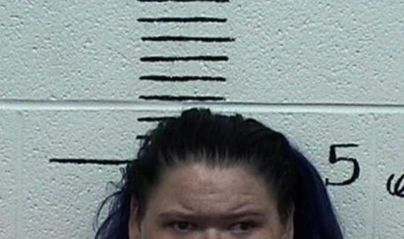 ‘1000-Lb. Sisters’ Star Amy Slaton Arrested & Charged w/ Drug Possession & Child Endangerment After Police Were ‘Overtaken By Suspicious Odors’ Coming From Her Vehicle At The Zoo