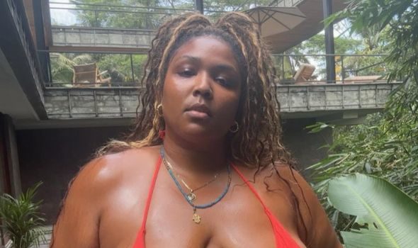 Lizzo’s Fans Rave About Her Fit New Look Amid Weight Loss Journey