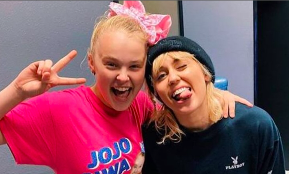 JoJo Siwa ‘Wasn’t Sure’ How She Felt About Miley Cyrus Poking Fun At Her Relationship w/ New Boyfriend: ‘People Judge No Matter What’