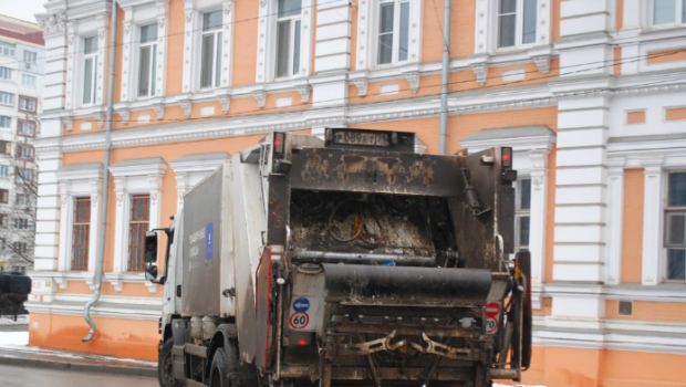 Philadelphia Workers Reach Deal w/ City, Ending Strike That Halted Trash Pickup