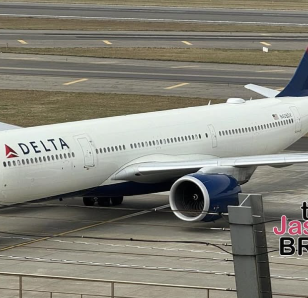 Two Delta Planes Collide on Taxiway at LaGuardia Airport