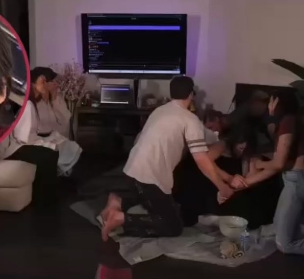 Twitch Streamer “Fandy” Gives Birth Live on Stream