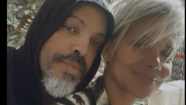 Halle Berry Shuts Down Rumors, Confirms Engagement to Van Hunt