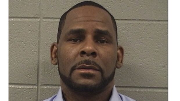 R. Kelly Removed From Solitary Confinement After Prison Review – Lawyer Says “No Impropriety Whatsoever” Found
