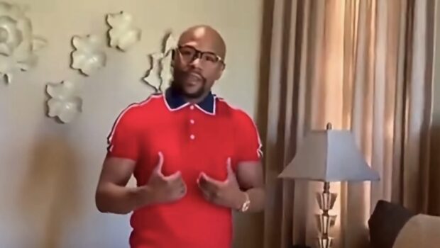 Floyd Mayweather Shows Haters Just How Rich He Is