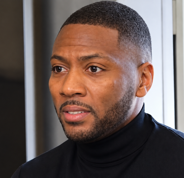 Former NFL Star Ryan Clark Lands Investment From Ex-Starbucks CEO Howard Schultz Months After ESPN Exit