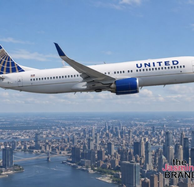 United Airlines Passenger Says She Had To Sit Next To Man Who Pleasured Himself While Staring At Her During Flight, Claims She Was Given Only $100 Travel Credit & Man Faced No Consequences